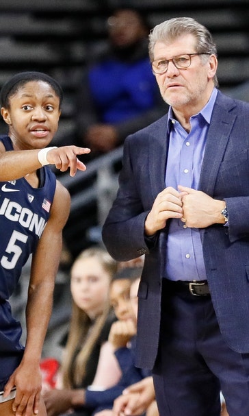 UConn falls to 5th in women’s AP Top 25; Louisville is No. 2